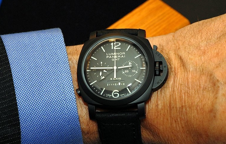 Mysterious Black Panerai Luminor 1950 Chrono Monopulsante 8 Days GMT PAM00317 Replica Watches Help “ Love Me，If You Dare”