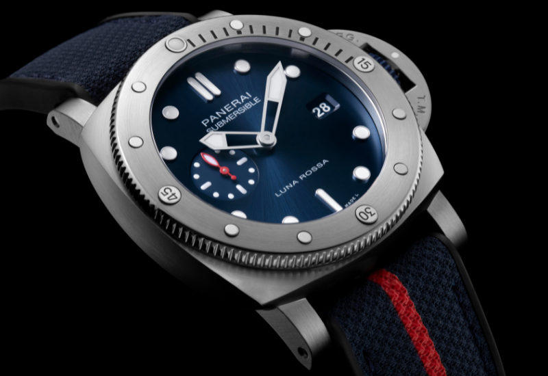 UK Swiss Fake Panerai Submersible Quarantaquattro Luna Rossa